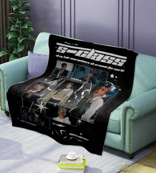 Stray Kids Blankets