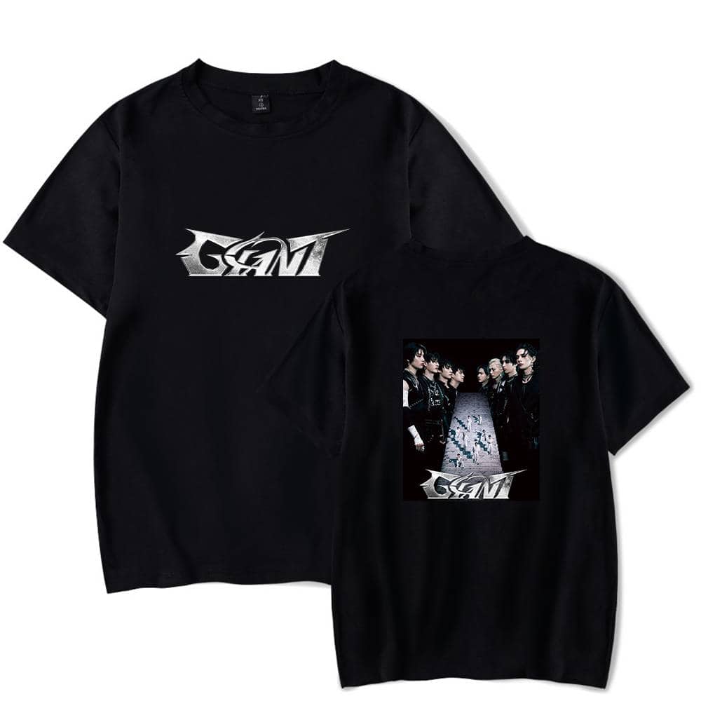 GAMT black graphic T-shirt with K-pop band image and logo, perfect for K-pop merch fans. High-quality casual wear featuring iconic band imagery and branding. Stylish and comfortable for everyday outfits or concerts.