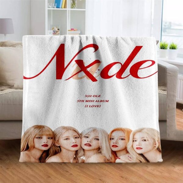 Gidle Blankets - Image 4