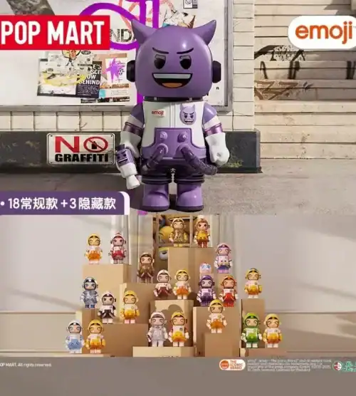 POP MART MEGA SPACE MOLLY X Emoji Series Blind Box