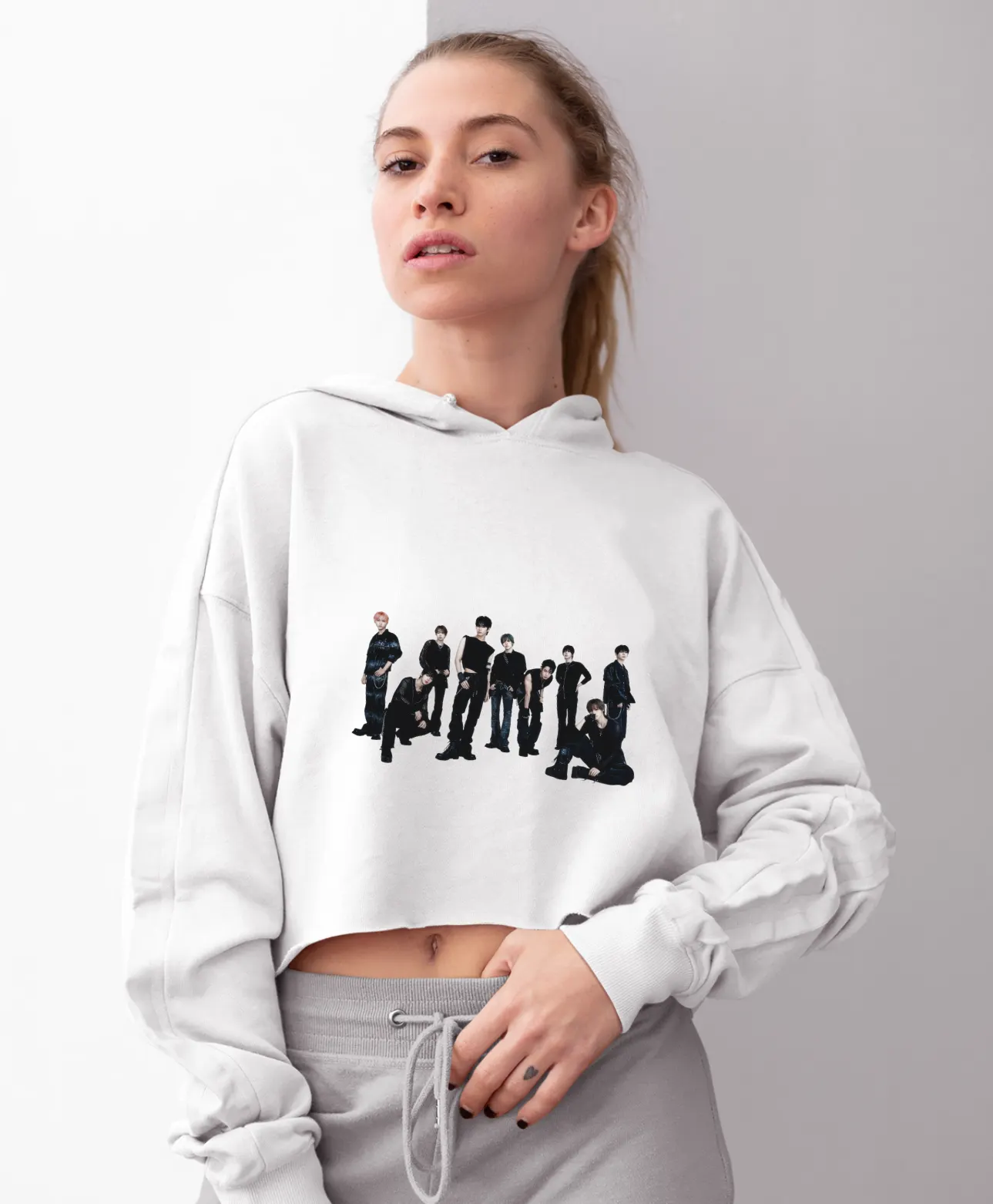 Ahof Run To You Cropped Hoodie - Image 4