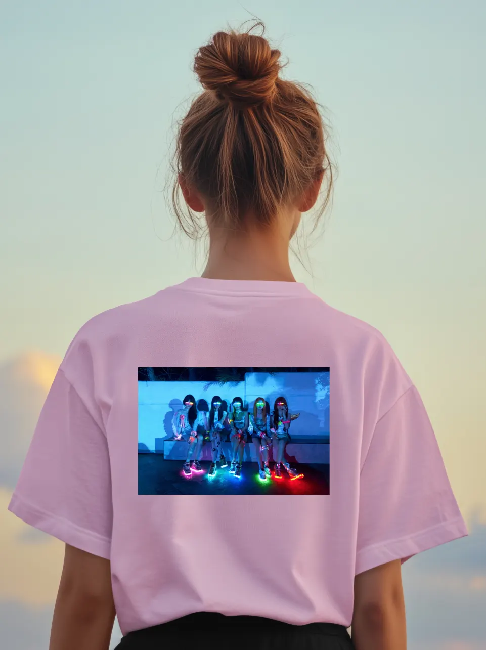 Kiiikiii Swirl Logo T-Shirt - Image 6