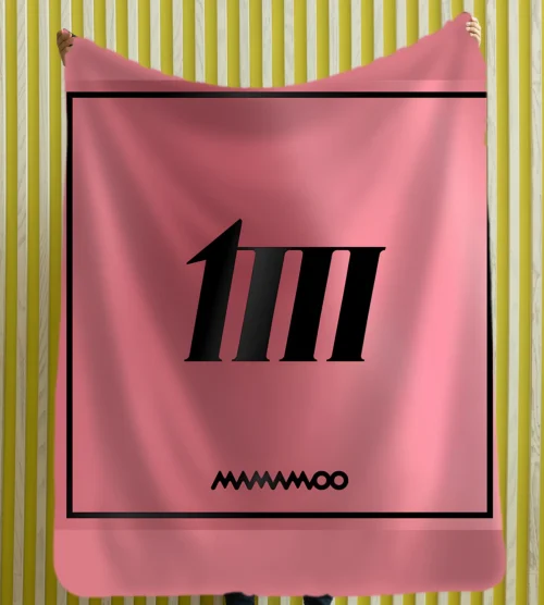 Mamamoo Hip Blanket