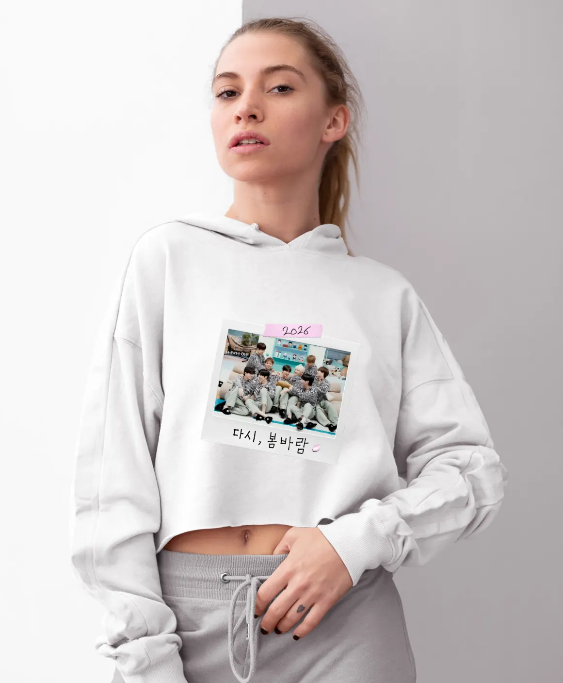 Wanna One Street Cropped Hoodie - Image 12
